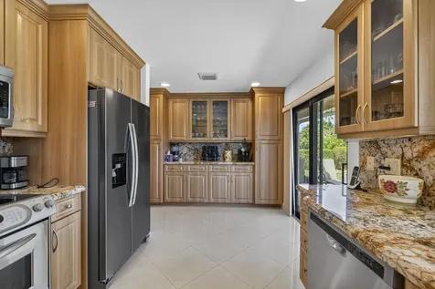 4881 Pineview Circle Delray Beach FL 33445