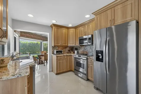 4881 Pineview Circle Delray Beach FL 33445