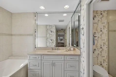 4881 Pineview Circle Delray Beach FL 33445