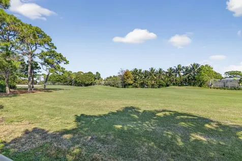 4881 Pineview Circle Delray Beach FL 33445