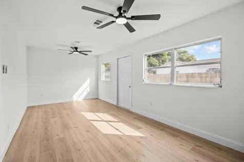 8844 Sw 6th Street Boca Raton FL 33433