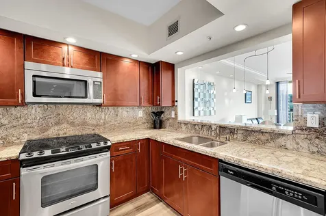 3020 Ne 32nd Avenue Fort Lauderdale FL 33308