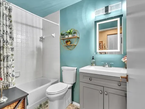 10215 N Circle Lake Drive Boynton Beach FL 33437