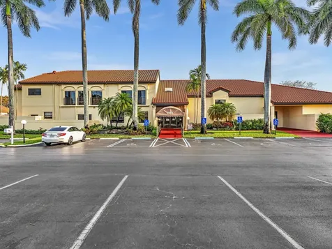 10215 N Circle Lake Drive Boynton Beach FL 33437