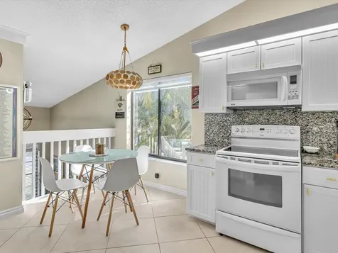 10215 N Circle Lake Drive Boynton Beach FL 33437