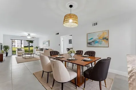 1037 Guildford C Boca Raton FL 33434