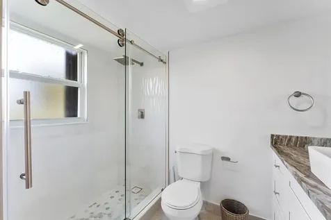1037 Guildford C Boca Raton FL 33434