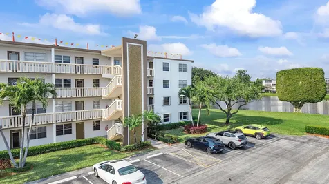 1037 Guildford C Boca Raton FL 33434