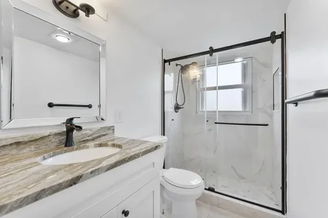 1037 Guildford C Boca Raton FL 33434