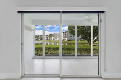 1037 Guildford C Boca Raton FL 33434