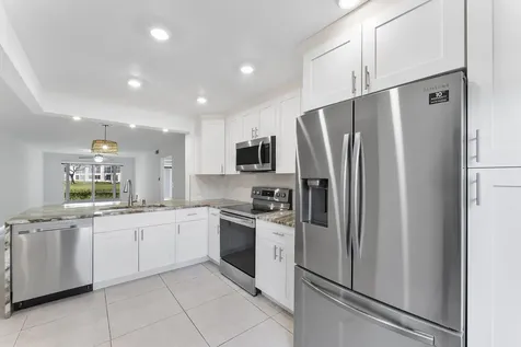 1037 Guildford C Boca Raton FL 33434