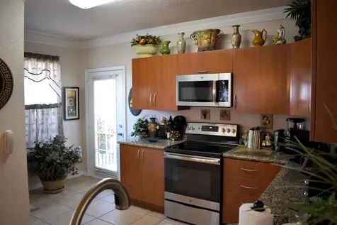 142 Sw Peacock Boulevard Port Saint Lucie FL 34986
