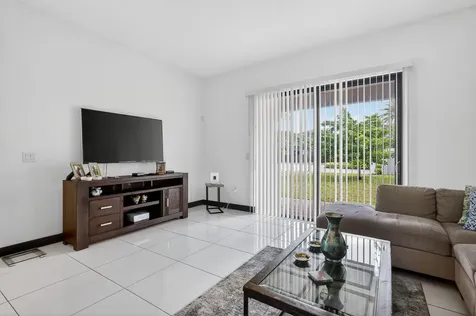 15505 Nw 89th Court Miami Lakes FL 33018