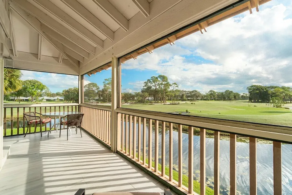 655 Brackenwood Cove Palm Beach Gardens FL 33418