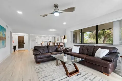 655 Brackenwood Cove Palm Beach Gardens FL 33418