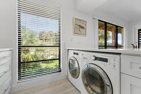 655 Brackenwood Cove Palm Beach Gardens FL 33418