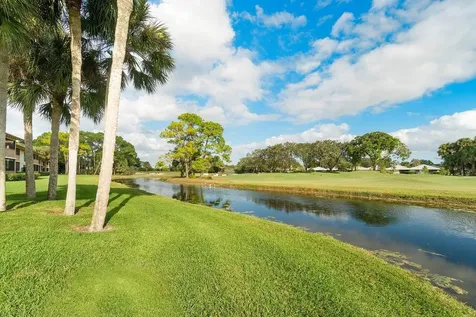 655 Brackenwood Cove Palm Beach Gardens FL 33418