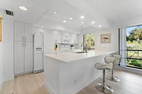 655 Brackenwood Cove Palm Beach Gardens FL 33418