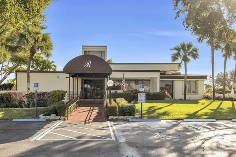 6119 Lakemont Circle Greenacres FL 33463