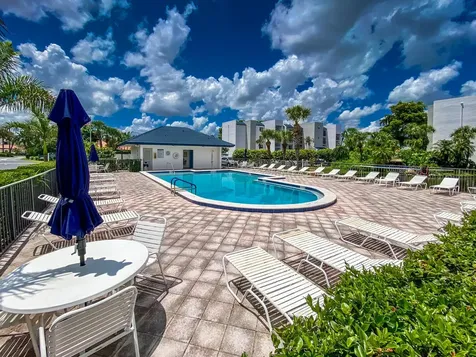 1605 S Us Highway 1 Jupiter FL 33477