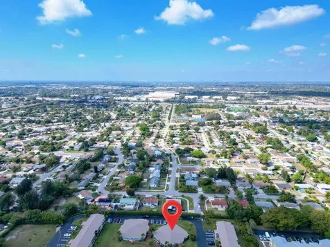 308 Ne 17th Avenue Boynton Beach FL 33435