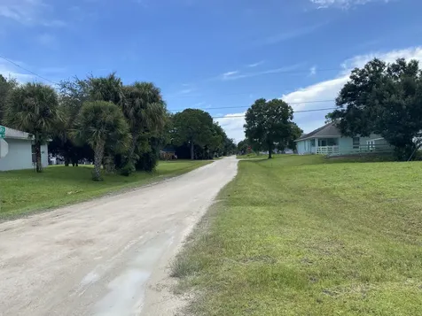 1206 17th Avenue Vero Beach FL 32962