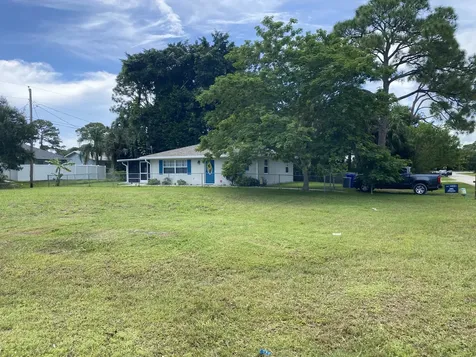 1206 17th Avenue Vero Beach FL 32962