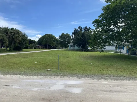 1206 17th Avenue Vero Beach FL 32962
