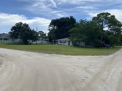 1206 17th Avenue Vero Beach FL 32962