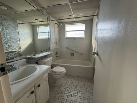 137 Monaco C Delray Beach FL 33446