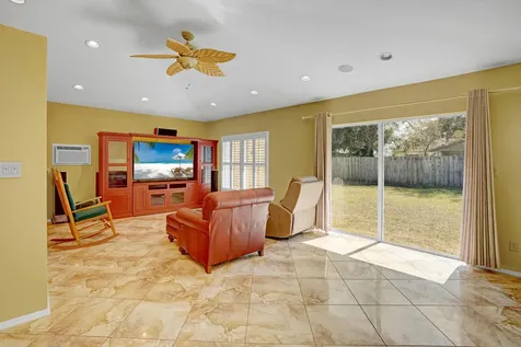 1757 Se Mariana Road Port Saint Lucie FL 34952
