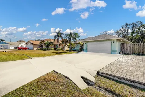 1757 Se Mariana Road Port Saint Lucie FL 34952