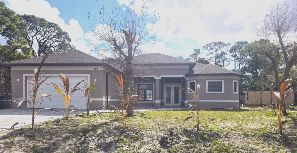 2043 Sw Brevety Terrace Port Saint Lucie FL 34953