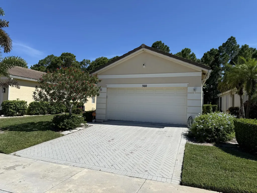560 SW Indian Key Drive Port Saint Lucie FL 34986
