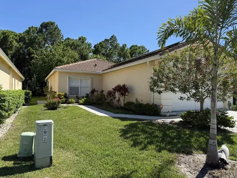 560 SW Indian Key Drive Port Saint Lucie FL 34986