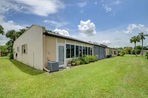 219 Lake Meryl Drive West Palm Beach FL 33411