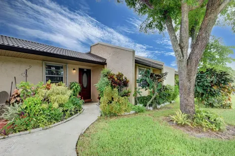219 Lake Meryl Drive West Palm Beach FL 33411