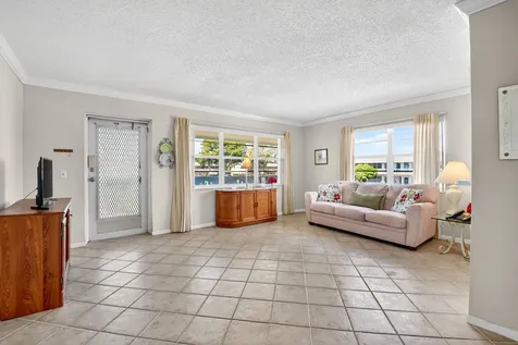 126 Kingswood F West Palm Beach FL 33417