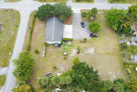 4647 Marguerita Street West Palm Beach FL 33417