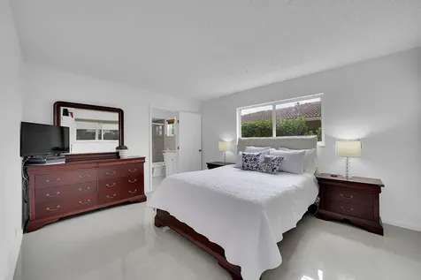 4531 Ne 4th Avenue Boca Raton FL 33431