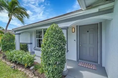 4531 Ne 4th Avenue Boca Raton FL 33431