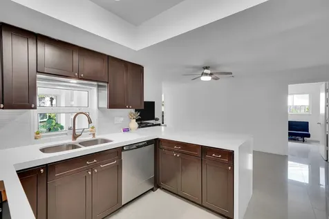 4531 Ne 4th Avenue Boca Raton FL 33431