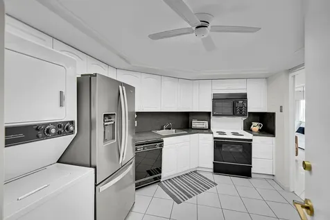701 E Camino Real Boca Raton FL 33432