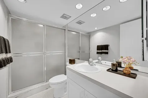 701 E Camino Real Boca Raton FL 33432