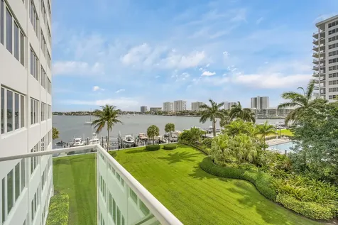 701 E Camino Real Boca Raton FL 33432