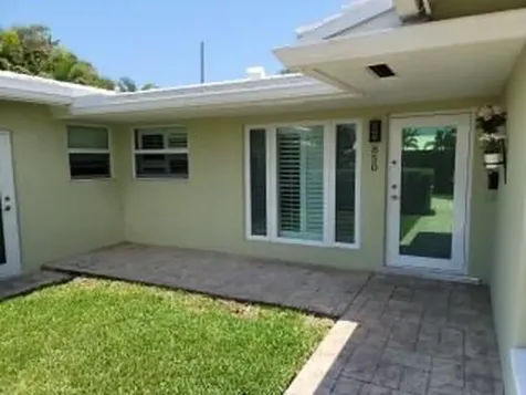 850 W Camino Real Boca Raton FL 33486