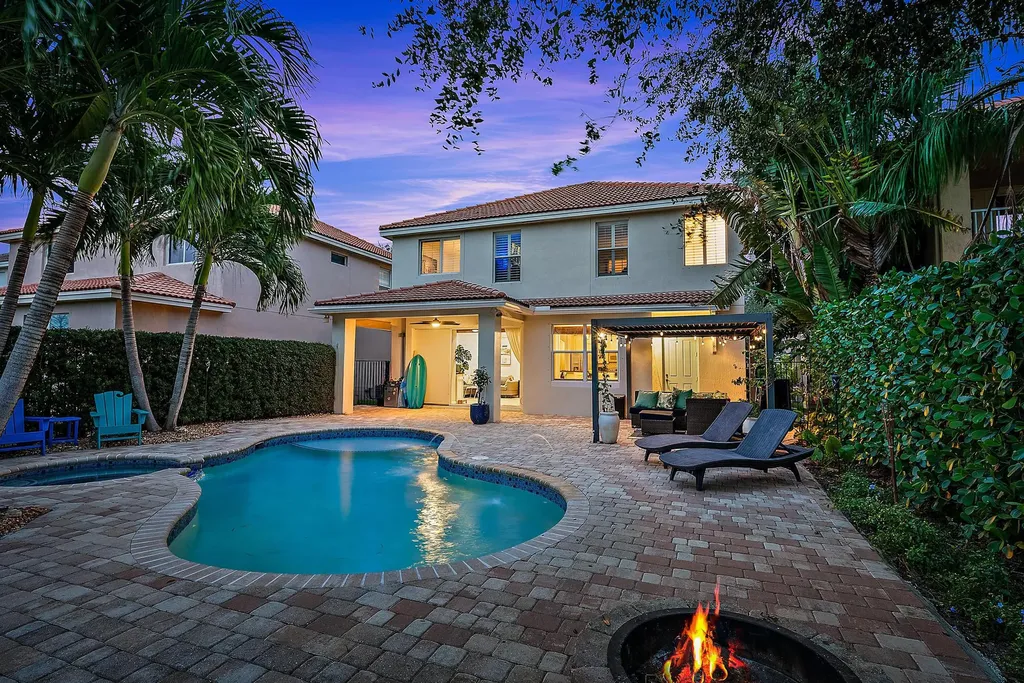 6000 Se Crooked Oak Avenue Hobe Sound FL 33455