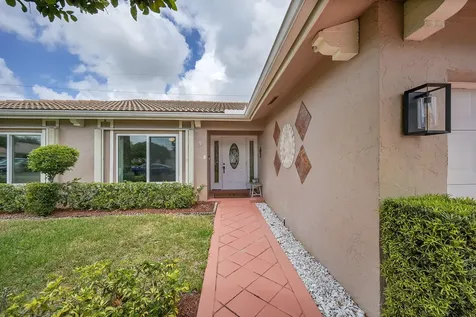 22010 Colony Drive Boca Raton FL 33433