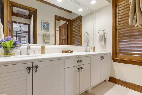398 S Beach Road Jupiter Island FL 33455