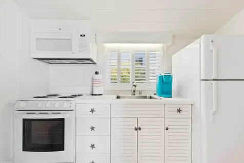 398 S Beach Road Jupiter Island FL 33455